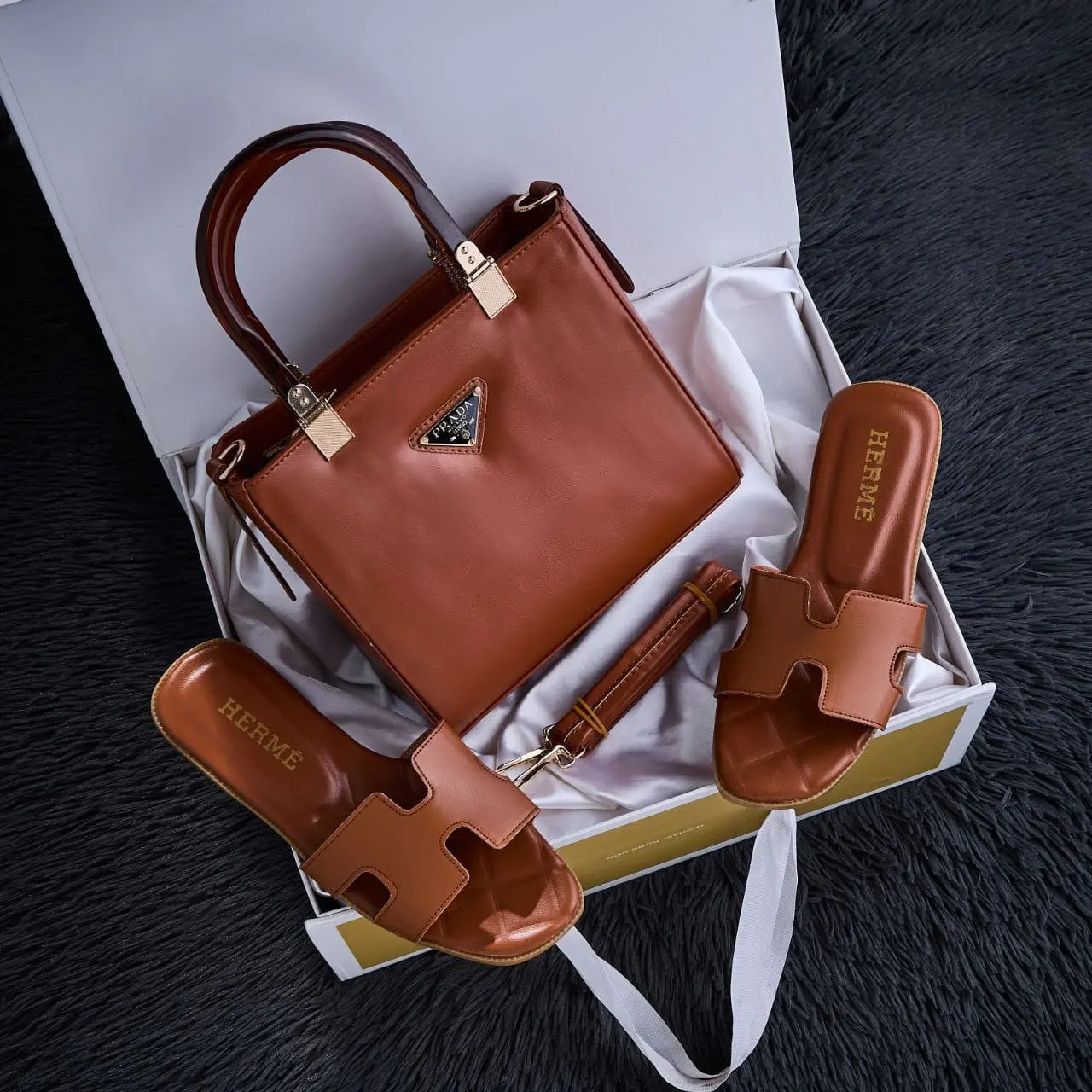 Sac à Main & Sandales Assortis